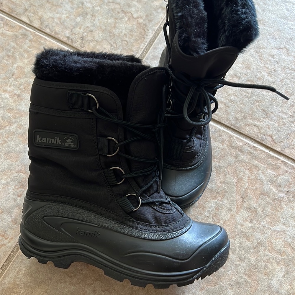 Kamik faux fur duck boot